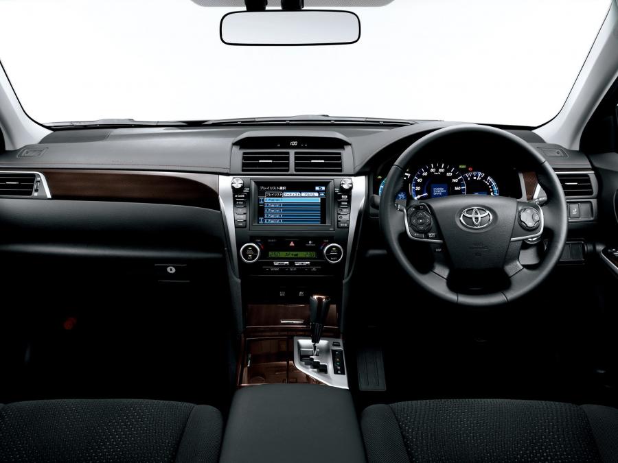  Toyota Camry Hybrid 2011 года  (JP) (фото 6 из 12)